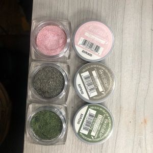 Pressed eyeshadows